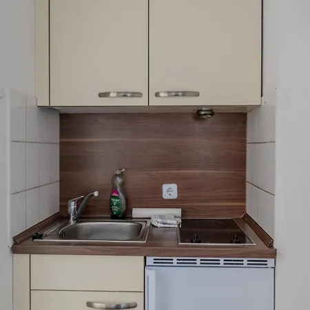 Апартаменты Chrysantihof - 390 Mit Pool & Sauna